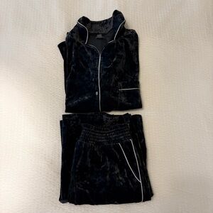 Aerie Black Velvet Pajama Set
